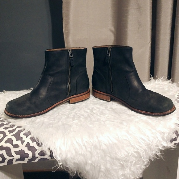 OluKai Leather High Quality Hawaiian Ankle Boots - Picture 2 of 5